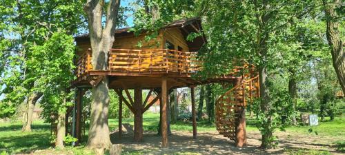 Oborniki Slaskie Autre | Tree Vill