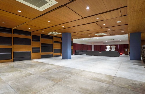 Gandhinagar Hôtel | Treebo Blue Moon