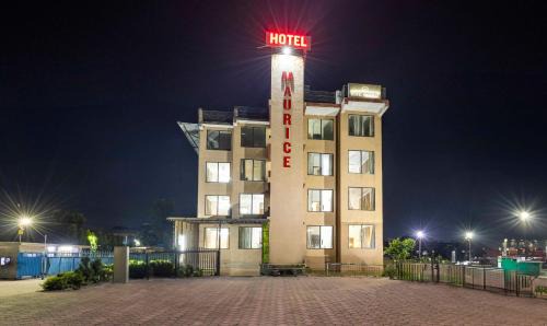 Kuthar Hôtel | Treebo Maurice