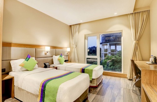 Block E Hôtel | Treebo Radhe Palace