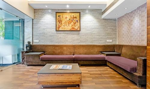 Shivajinagar Hôtel | Treebo Sahara Shivaji Nagar