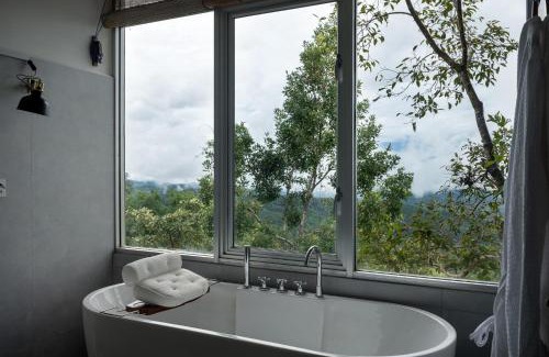Imbulpe Station Balnéaire | Treehouse Chalets - Luxury getaway within a short distance of Ella