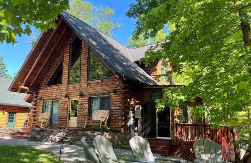 Medina Cabine | Treehouse Retreat on the River