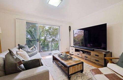 Avalon Beach Maison | Treetop coastal getaway in Avalon Beach
