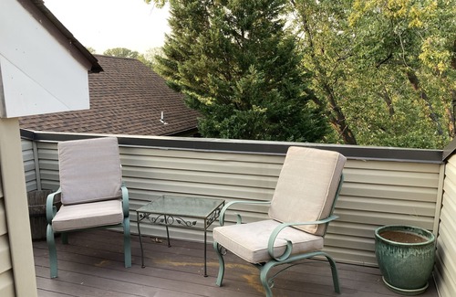 North Highland Appartement | Treetop Rosslyn with loft - Georgetown-walkable