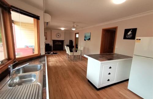 West Albury Appartement | Treetops Hideaway Albury