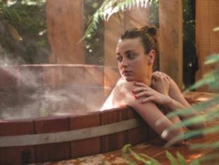 Horohoro Station Balnéaire | Treetops Lodge & Estate
