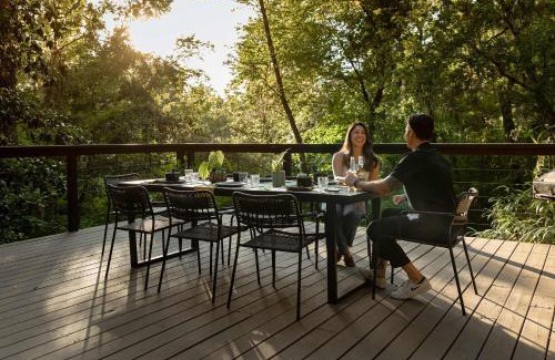 Gainesville Maison | TreeTops Spacious Architectural Retreat