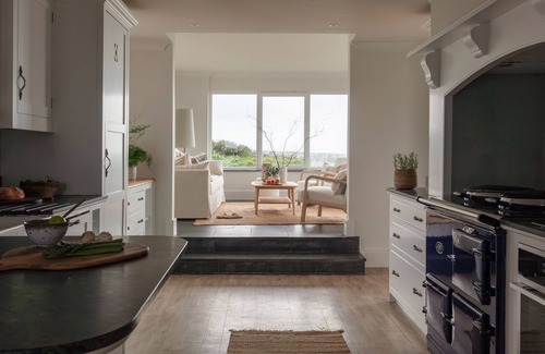 Trebetherick Maison | Tregirls - Polzeath - ocean view, cliff top property sleeping 10