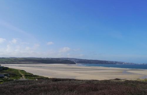 Hayle Maison | Treleigh