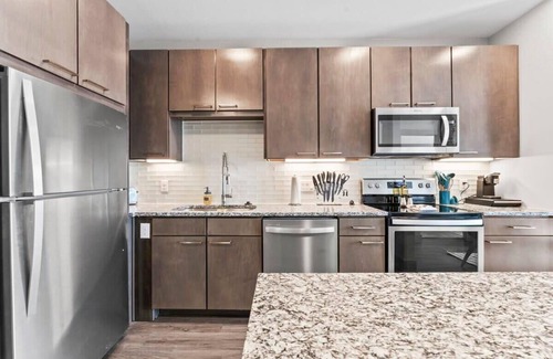 Montopolis Appartement | Trendy 1BR king suite close to DT w/ fast WiFi