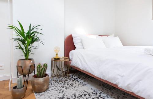 Frankendael Appartement | Trendy 2 bedroom accommodation on perfect location