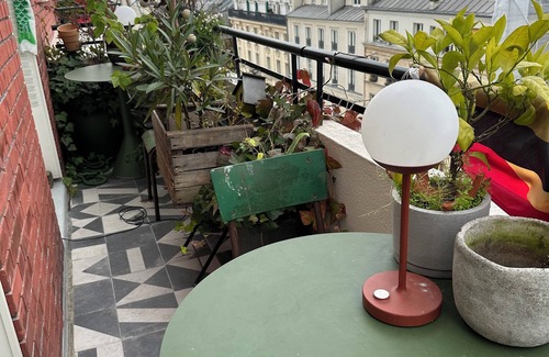 Quartier de la Folie-Mericourt Appartement | Appartement Goncourt vue Paris !