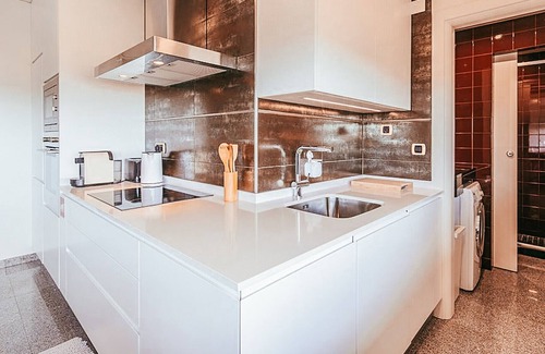 Marvila Appartement | Trendy Apartment River View By Gthouse