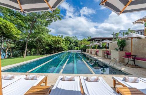 Las Catalinas Appartement | Trendy Condo with Modern Decor, Stunning Ocean Views, and Exclusive Beach Club Access