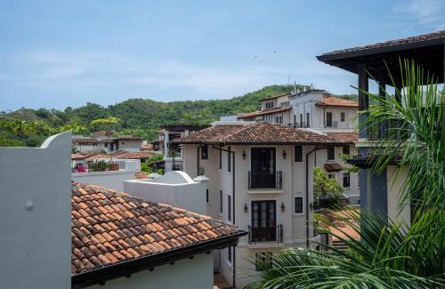 Las Catalinas Appartement | Trendy Condo with Modern Decor, Stunning Ocean Views, and Exclusive Beach Club Access