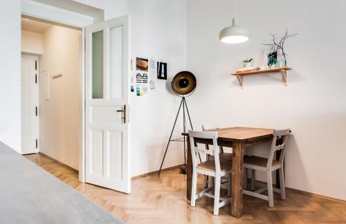 Letna Appartement | Trendy Local Apartment