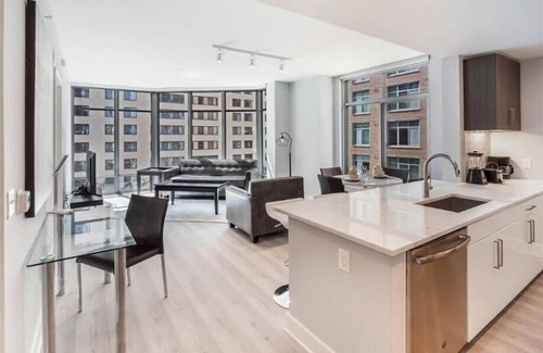 Woodmont Triangle Appartement | Élégant | Appartement 2 chambres | Bethesda MD | avec balcon | par GLS