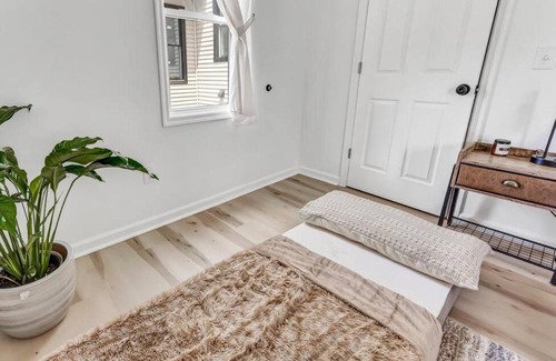 Lakeview Appartement | Trendy Two-Level Apartment