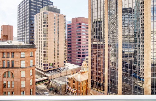 Uptown Appartement | Trendy Upper Downtown 1BR w/ Gym & Pool near 16th St Mall, by Blueground