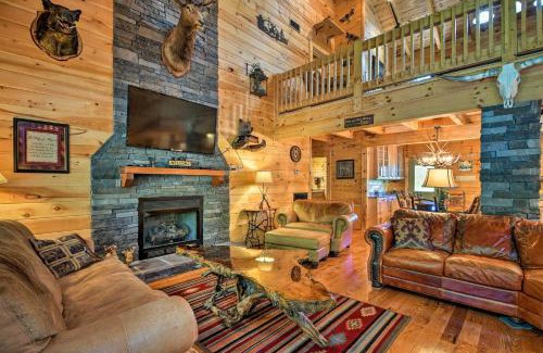 Trenton Maison | Trenton Cabin with Hot Tub - 14 Mi to Lookout Mtn!