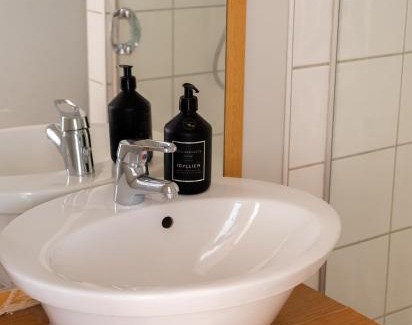 Innerstaden Appartement | Trerummare med havsutsikt i Visby innerstad