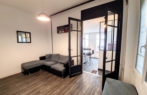Vignerons Appartement | Tres mignon appartement Toutes commodités et metro a 2 mn et du Rer