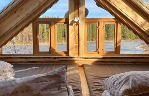 Rakkestad Chalet De Ski | Tretopphytter På Grensen - Beverhytta med robåt og gjeddefiske
