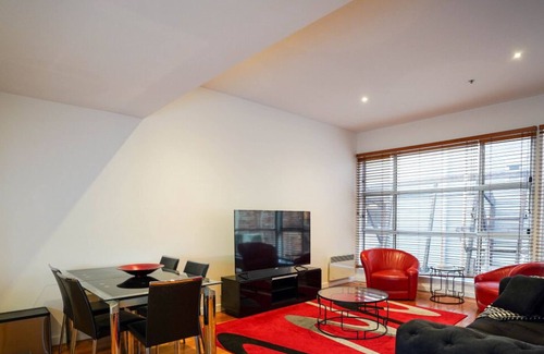 North Melbourne Maison | Tri Level townhouse in prime North Melbourne