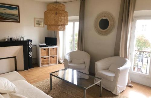 Bordeaux Golden Triangle Appartement | Triangle d'OR bel appartement 2ch lumineux et calme