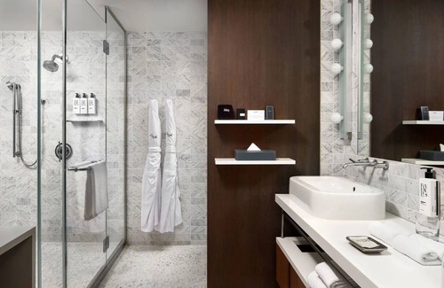 Tribeca Hôtel | Tribeca Suite at Smyth Tribeca, Near Rockefeller Center! Onsite Restaurant