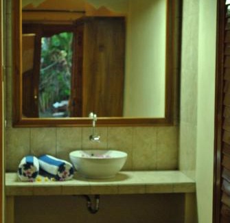 Pemuteran Maison | Trijaya Guest House Pemuteran