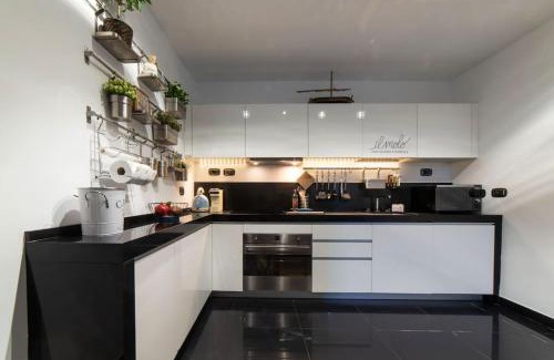 Sturla Appartement | Trilocale sulla Spiaggia - Parcheggio Privato