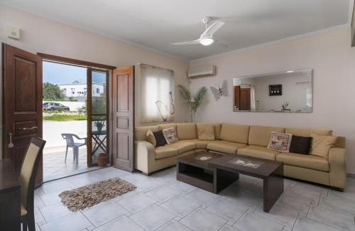 Milos Maison | Triovasalos House