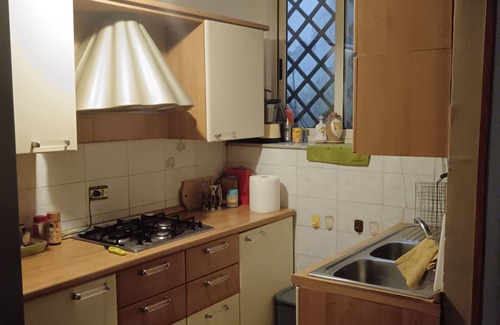 Rione Sanita Maison | Triple room + extra bed for children in detached villa with garden
