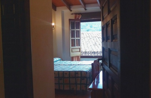Corteconcepcion Appartement | CHAMBRE TRIPLE Nº 7. CUISINE PARTAGÉE
