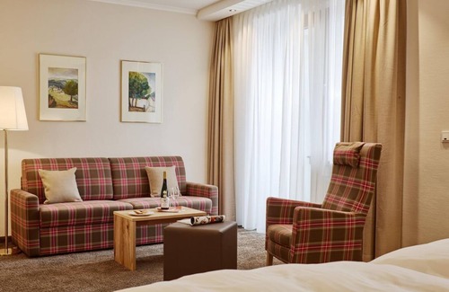 Eitelsbach Maison | Chambre Triple Douche / WC - Hotel-Weingut Weis