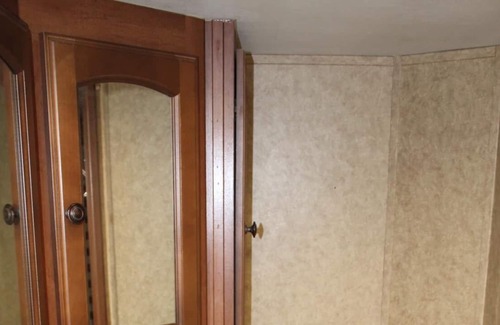 Lindale Maison | Triple W Rentals North Trail RV