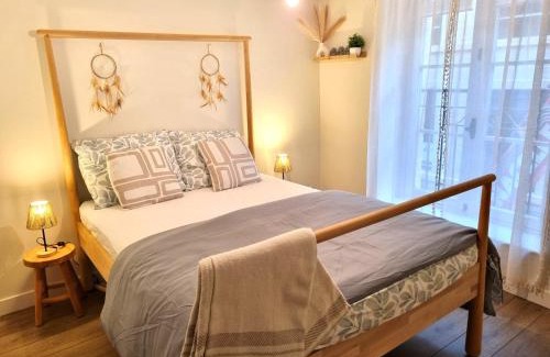 Sedan Appartement | Triplex bohème près du Château à Sedan, idéal 2 couples