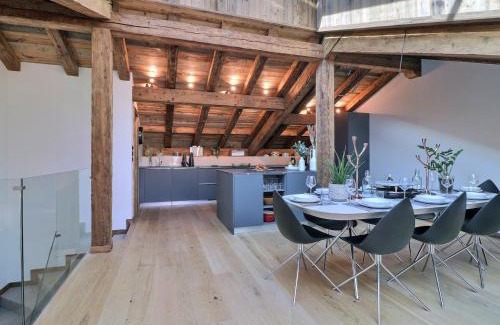 Morzine Appartement | Triplex de luxe à Morzine: 4 suites, jacuzzi, proche commerces et navettes, animaux acceptés - FR-1-627-69