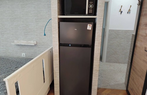 Thessaloniki Appartement | Tritos, Sleeps 11 - Sea View - Balcony