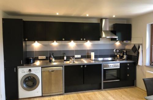 Unterrath Appartement | Tritt ein bring Glück herein - Exquisite 75 qm - Messenähe - Parkplatz - Flughafennähe