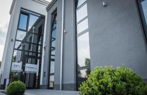 Rangsdorf Appartement | Triumph Inn Pension