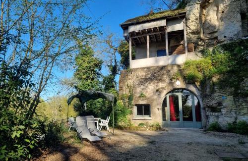 Montlouis-sur-Loire Maison | Troglo en bord de Loire, entre vignes et châteaux