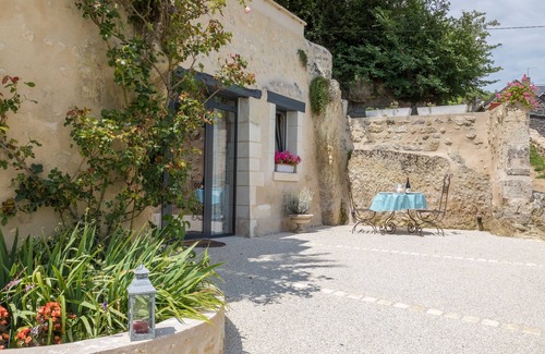 Noizay Cottage | Gîte troglodytique en Touraine : charme & insolite