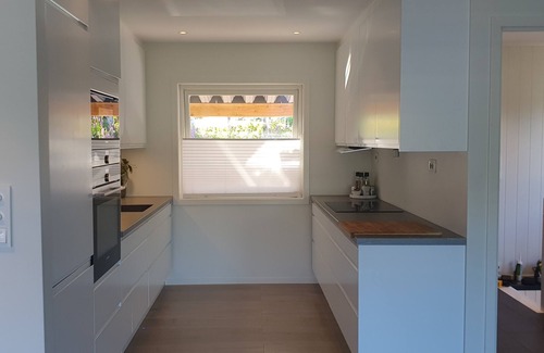 Tromso Appartement | Tromsø View, Central, Free parking, EV-charger. Quiet neighborhood
