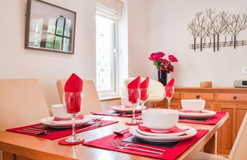 Ferryside Maison | Trondra House