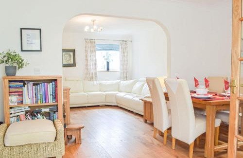 Ferryside Maison | Trondra House