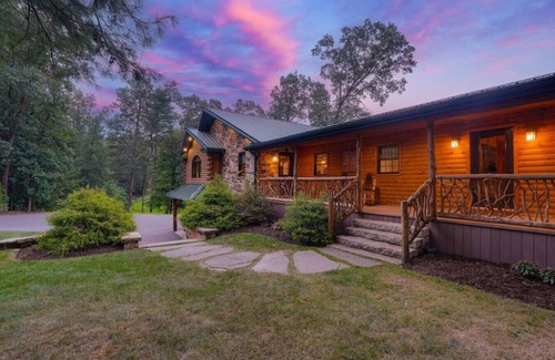 Elliottsburg Cabine | Trophy Whitetail Lodge