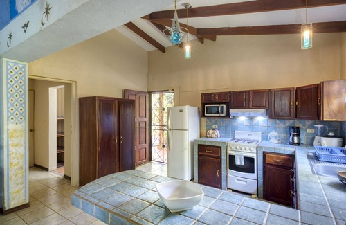 Esterillos Centro Appartement | Bel appartement et jardin à quelques minutes à pied de la plage